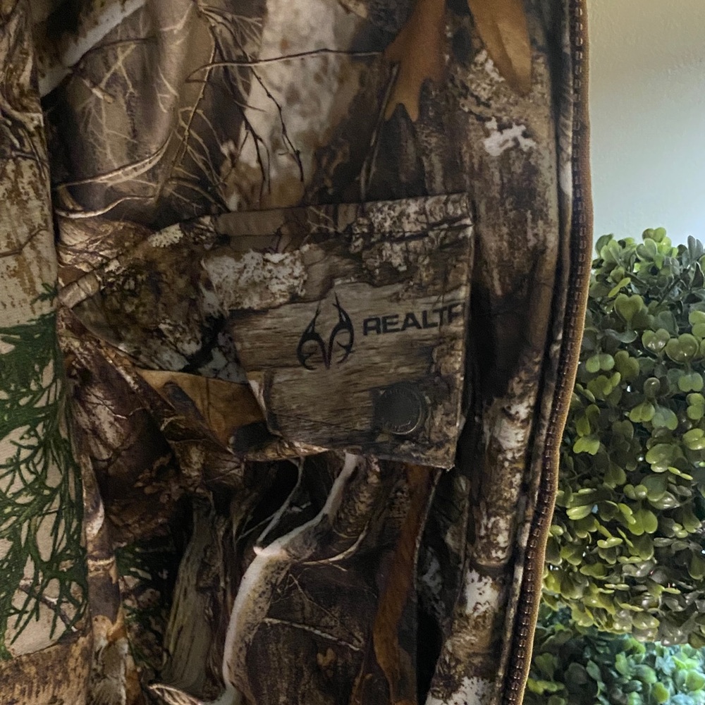 Realtree Men's Tan Performance Jacket - Picture 6 of 6